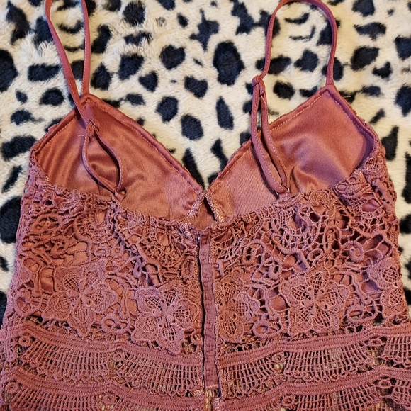 Tank - Picture 2 of 3